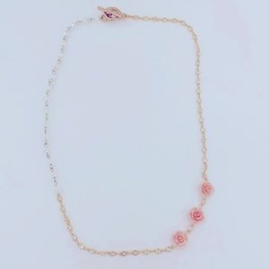 New Pink Carved Dainty Roses on Gold Chain Pearl and Rhinestone Necklace